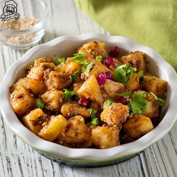 Delight in our Potato Masala, a flavorful asian vegetarian meal with spiced potatoes cooked to perfection.Order Online!